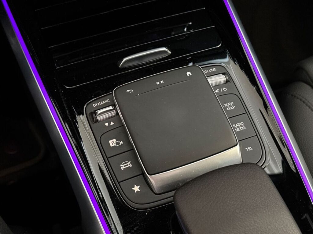 Mercedes-Benz EQB 2023 