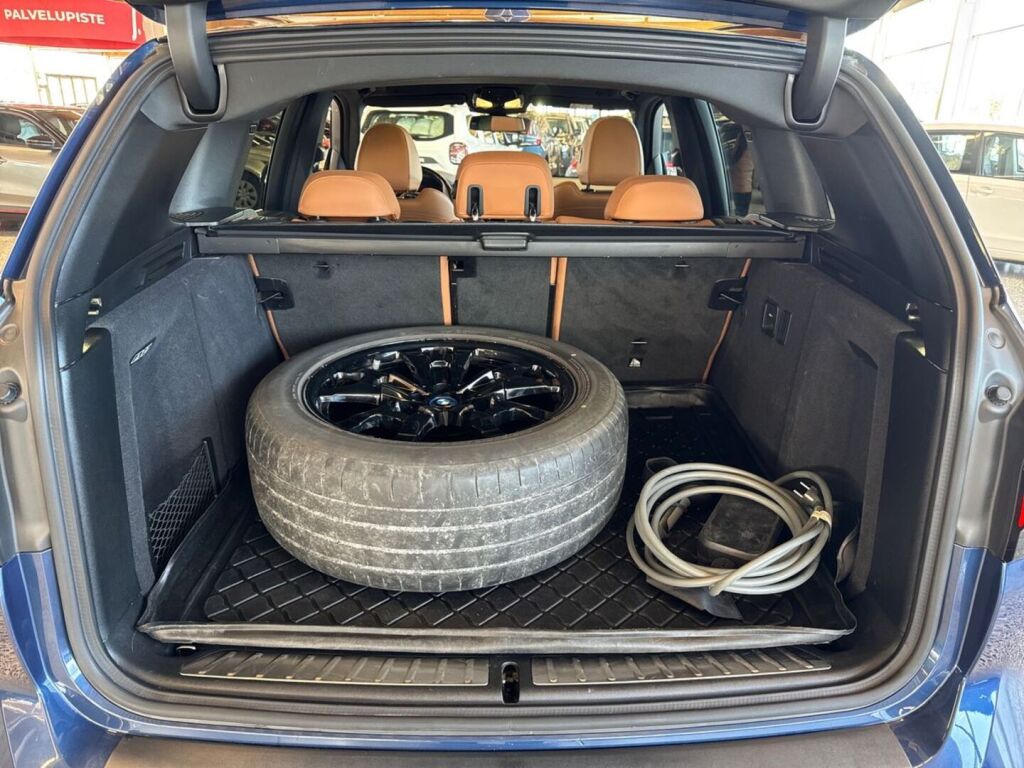 BMW iX3 2023 Sininen