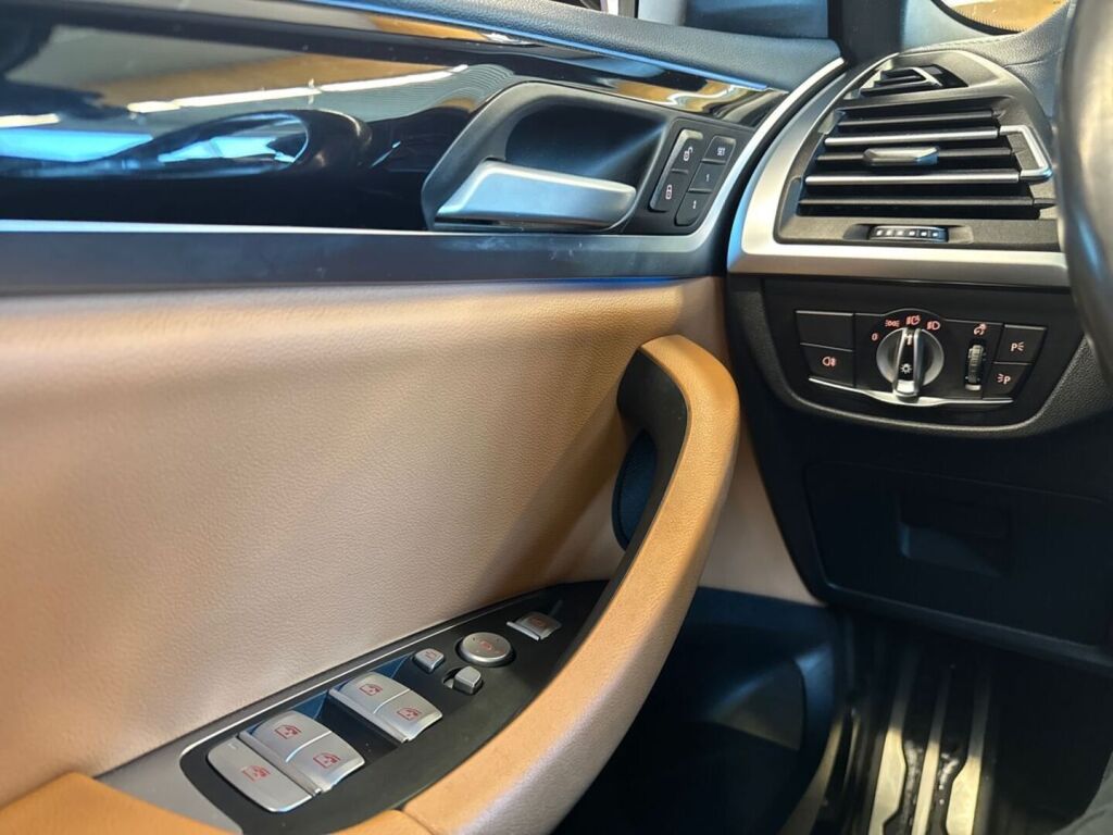 BMW iX3 2023 Sininen