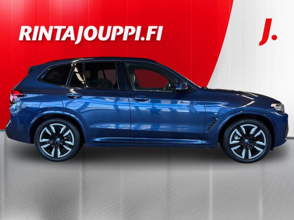 BMW iX3 2023 Sininen