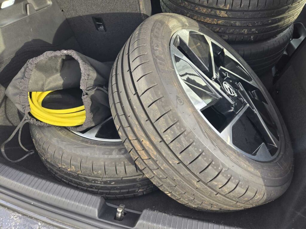 Volkswagen ID.3 2024 Musta