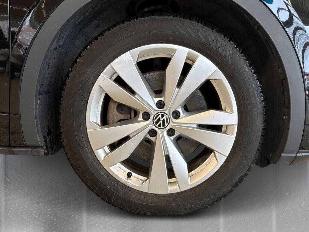 Volkswagen ID.4 2023 Musta