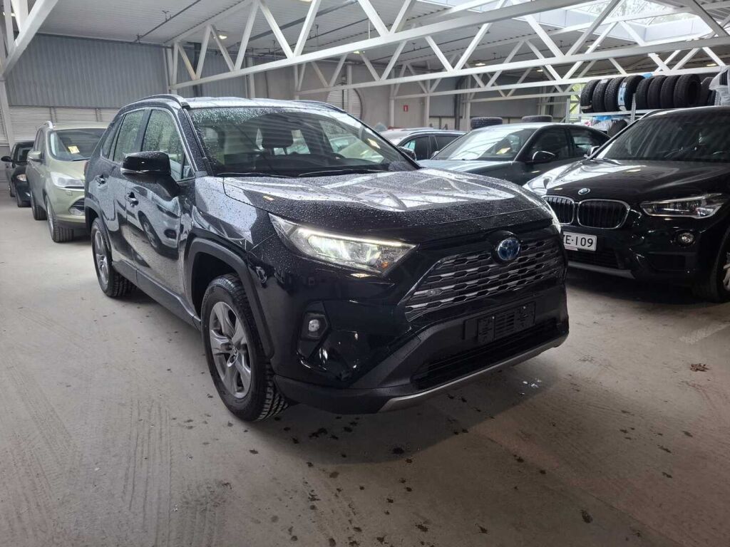 Toyota RAV4 2023 Musta
