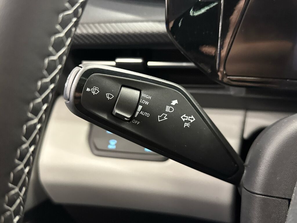 Ford Capri 2026 Sininen