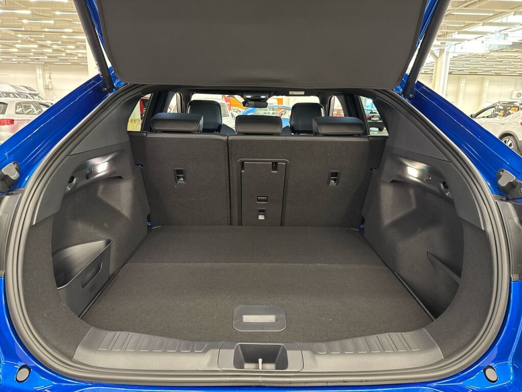 Ford Capri 2026 Sininen