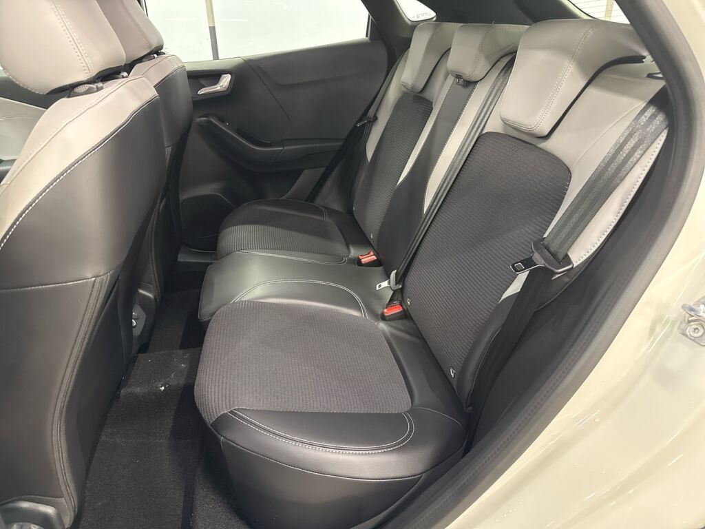 Ford Puma 2026 Valkoinen