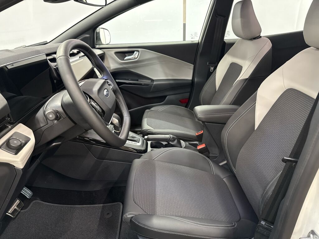 Ford Puma 2026 Valkoinen