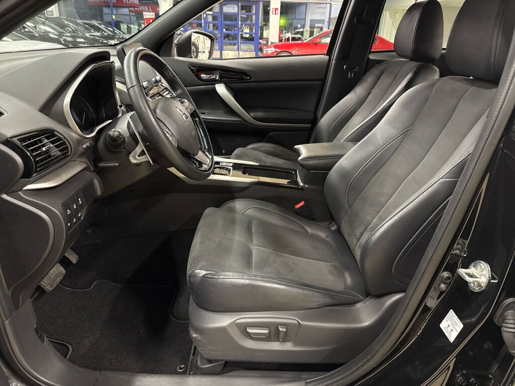 Mitsubishi Eclipse Cross 2022 Musta