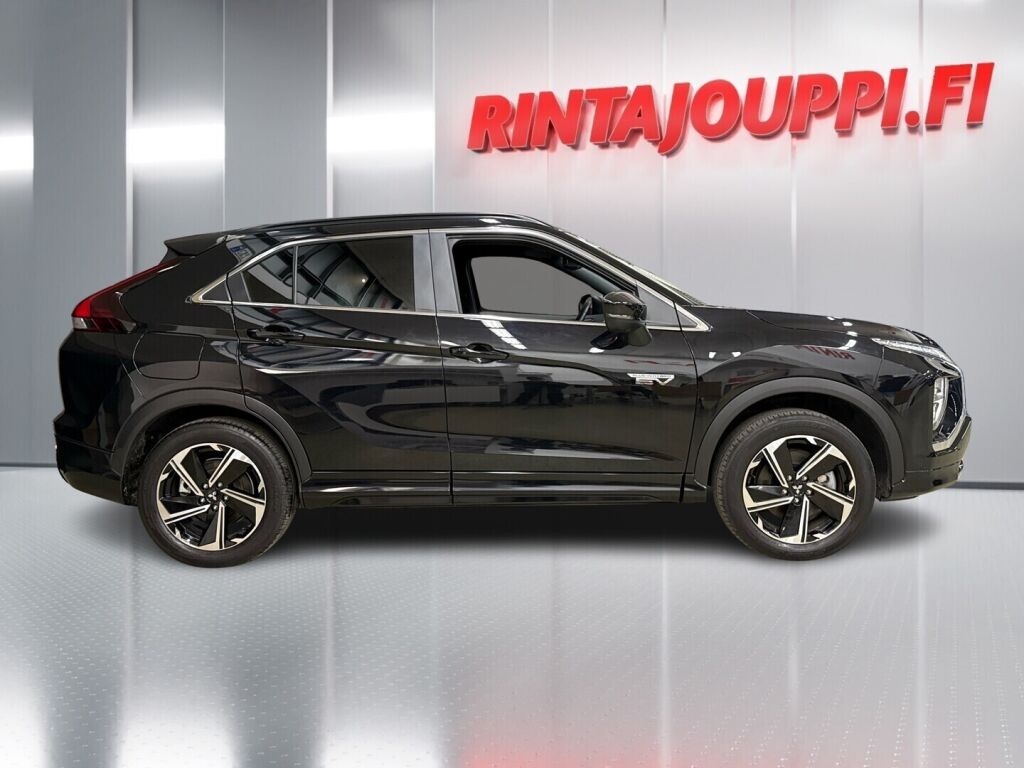 Mitsubishi Eclipse Cross 2022 Musta
