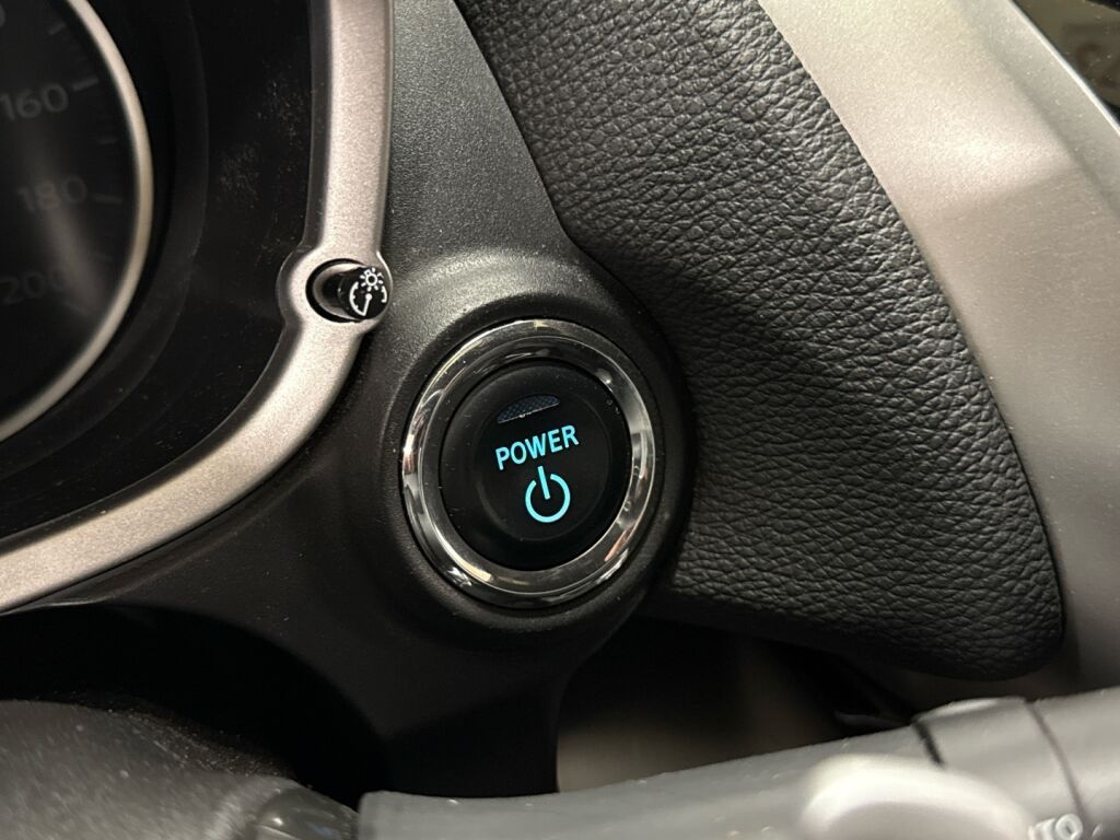 Mitsubishi Eclipse Cross 2022 Musta