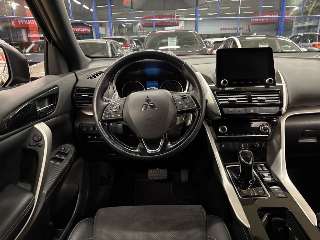 Mitsubishi Eclipse Cross 2022 Musta