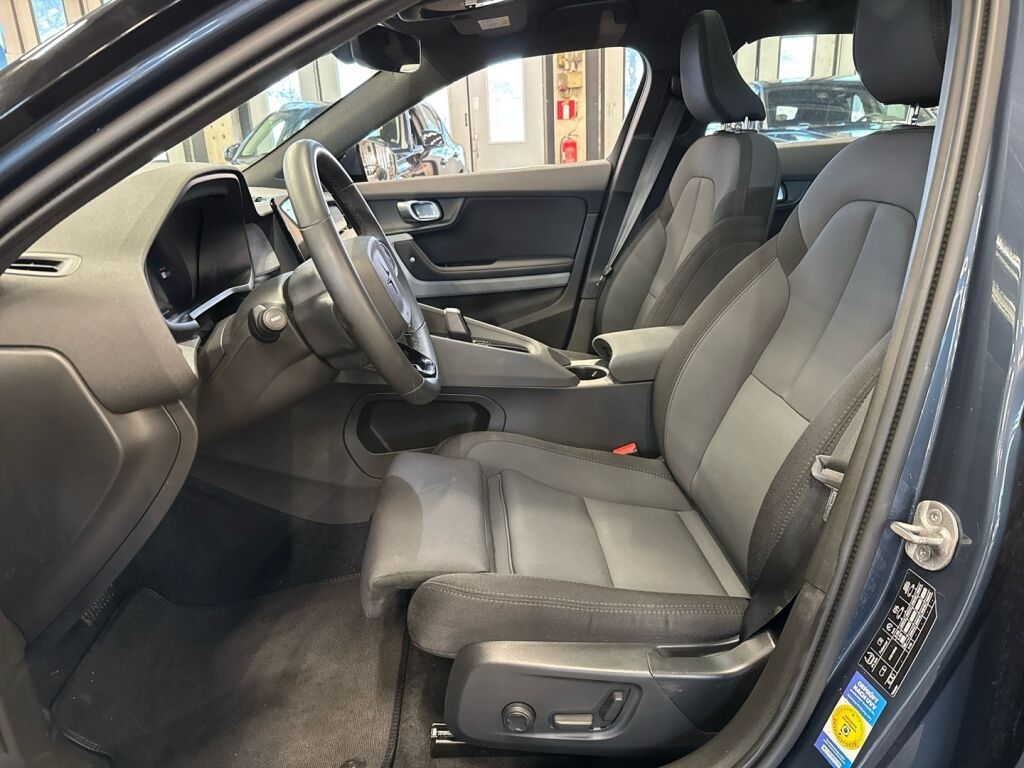 Polestar 2 2023 Midnight