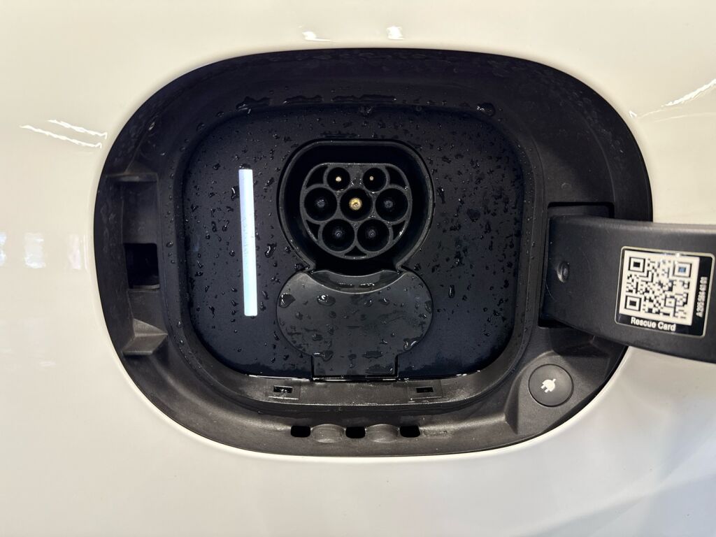 Mercedes-Benz EQE 2023 