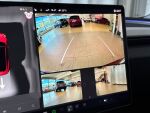 Tesla Model 3 2024 Punainen