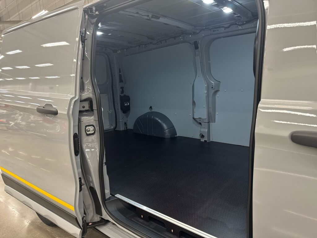 Ford Transit Custom 2026 Harmaa