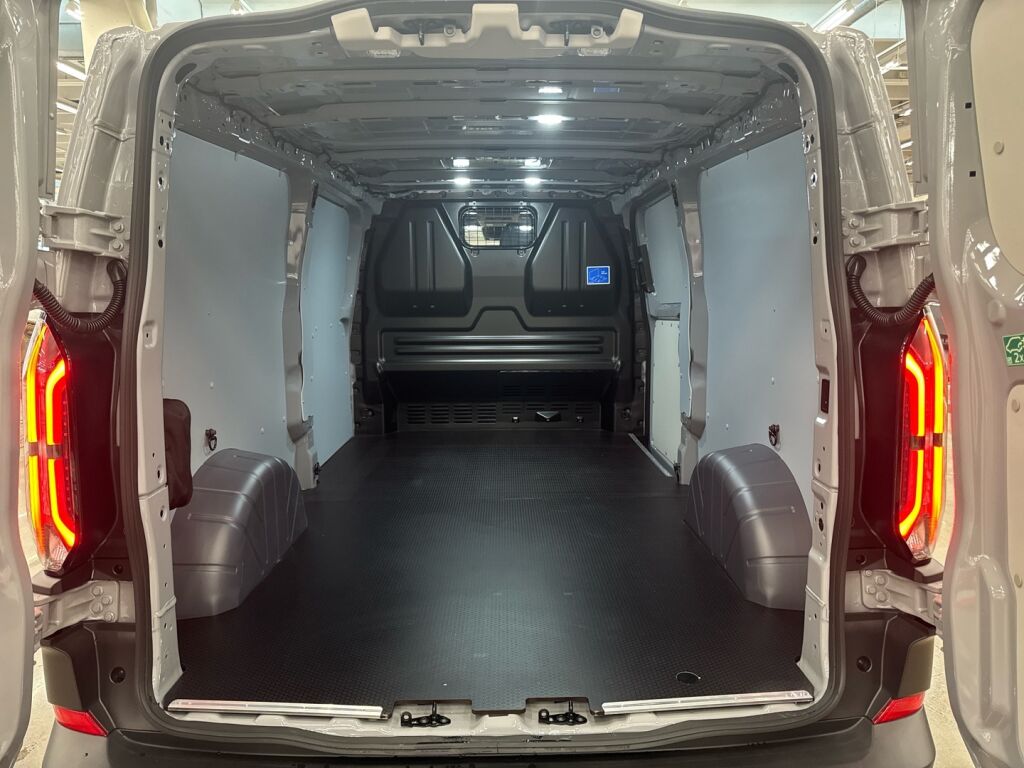 Ford Transit Custom 2026 Harmaa