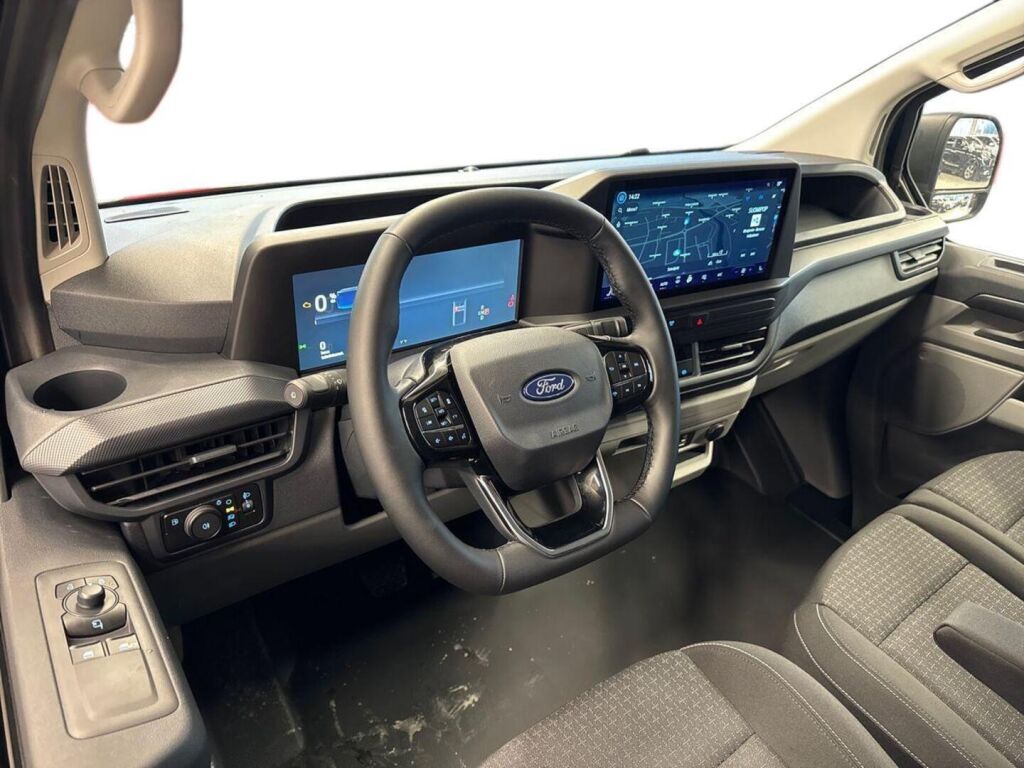 Ford Transit Custom 2026 Musta