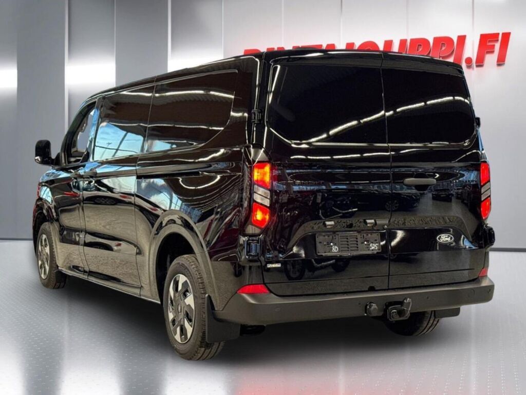 Ford Transit Custom 2026 Musta