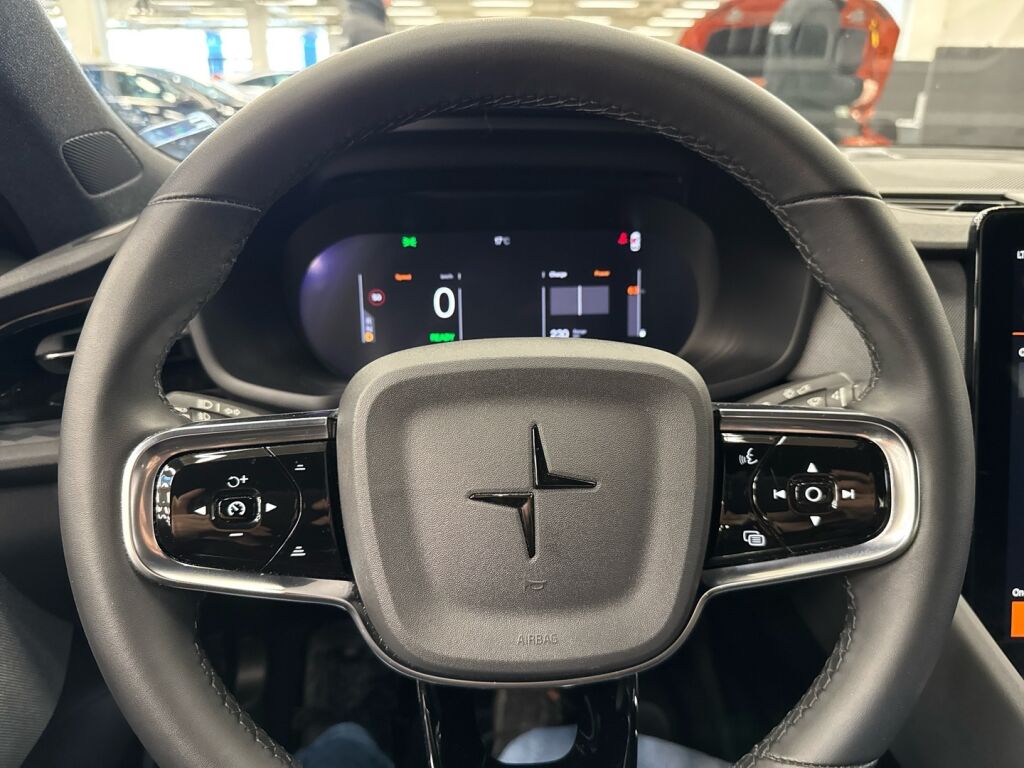 Polestar 2 2023 