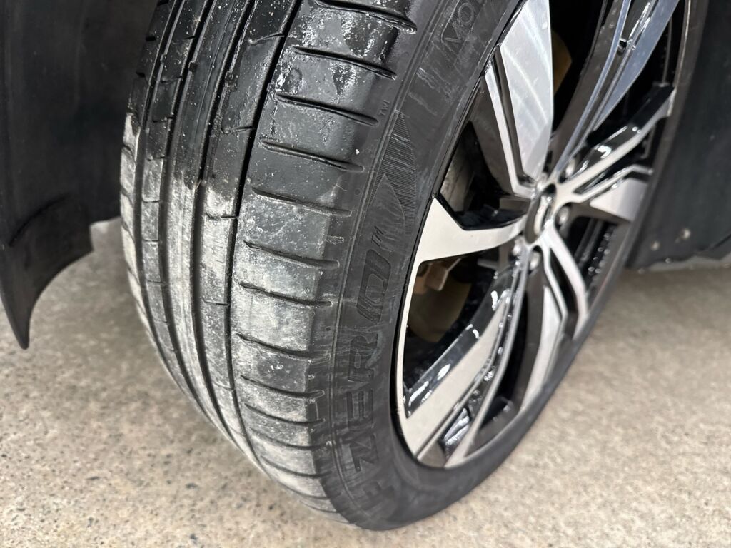 Volvo XC40 2021 Harmaa