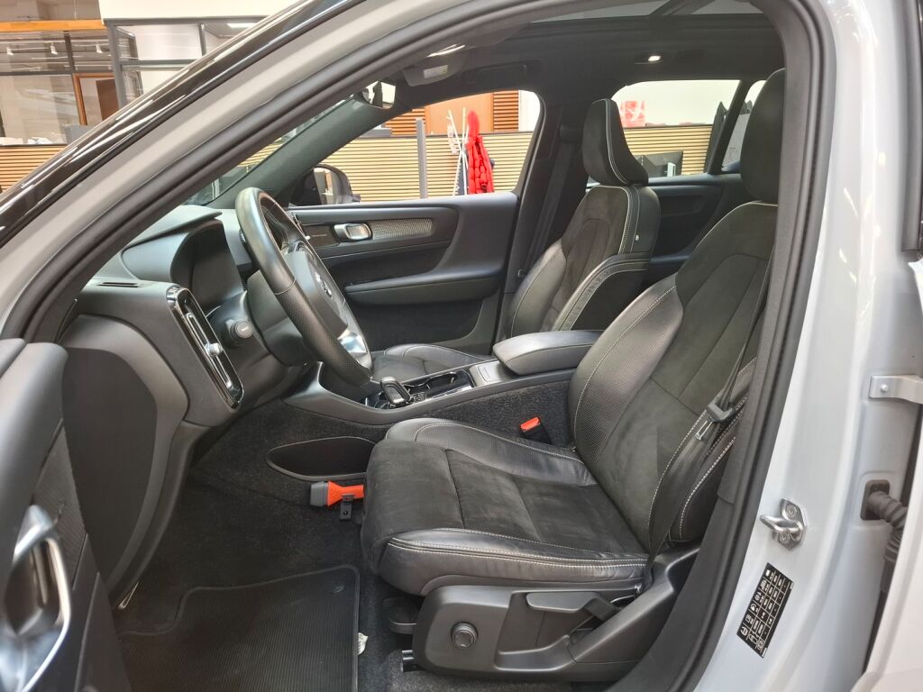 Volvo XC40 2021 