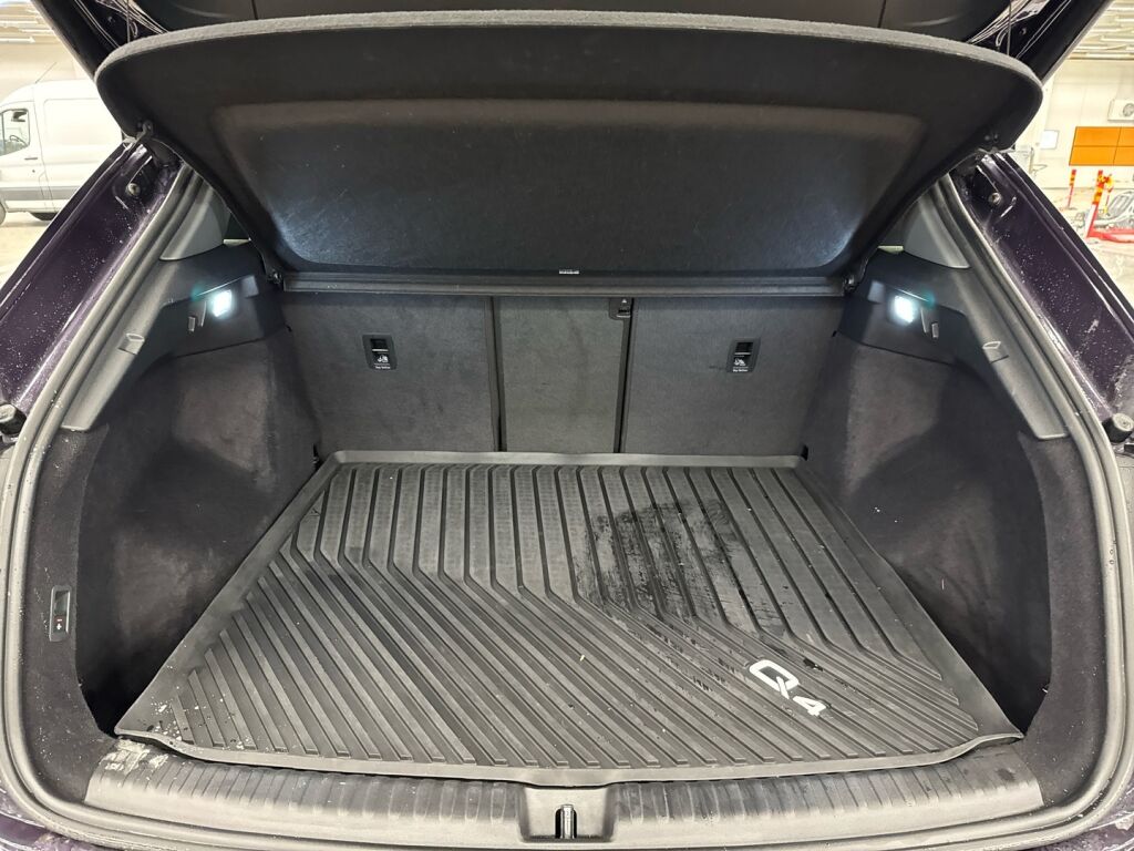 Audi Q4 e-tron 2022 Violetti