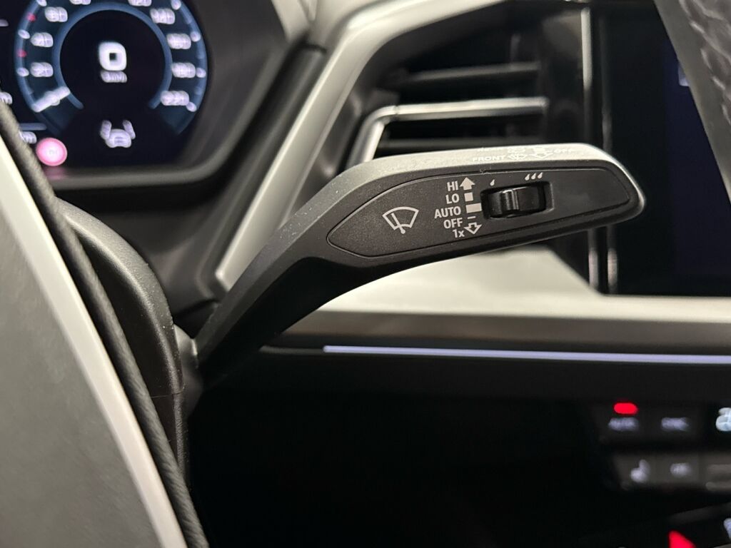 Audi Q4 e-tron 2022 Violetti