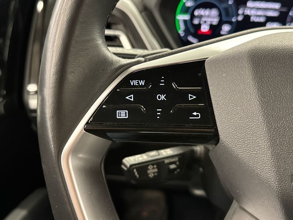 Audi Q4 e-tron 2022 Violetti