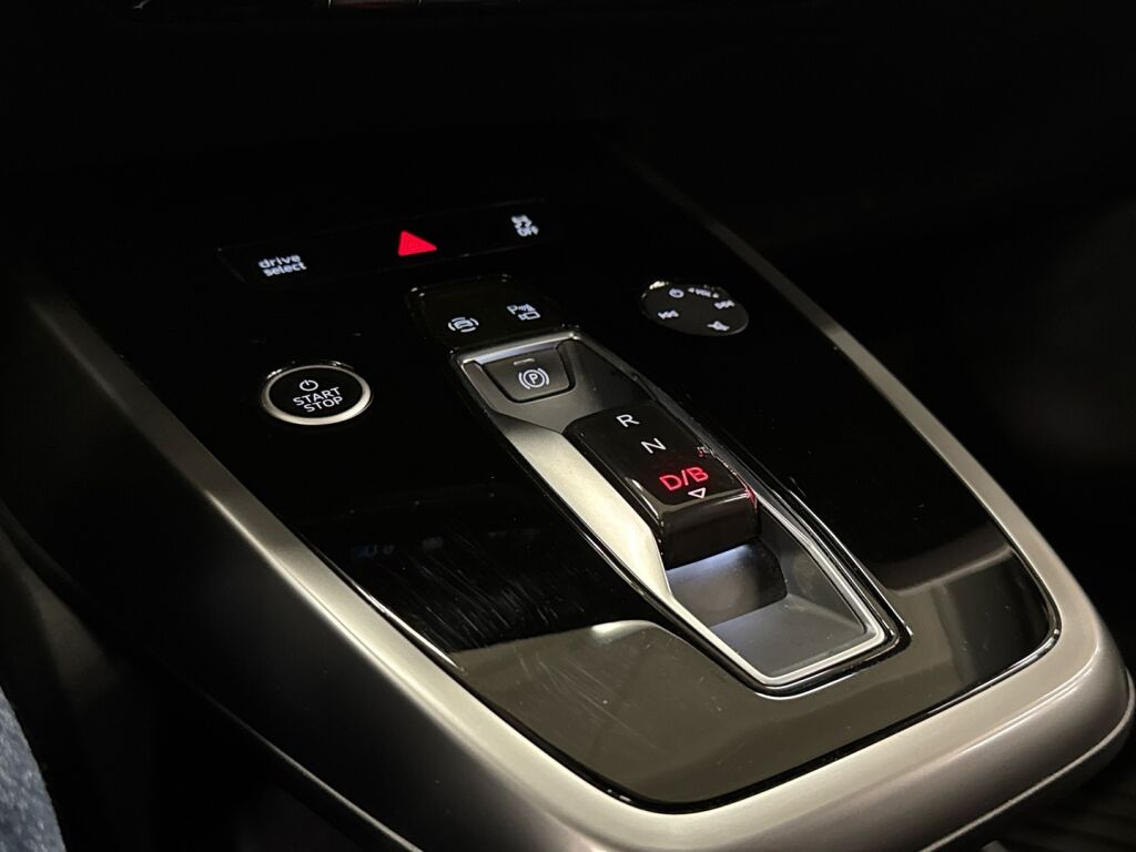 Audi Q4 e-tron 2022 Violetti