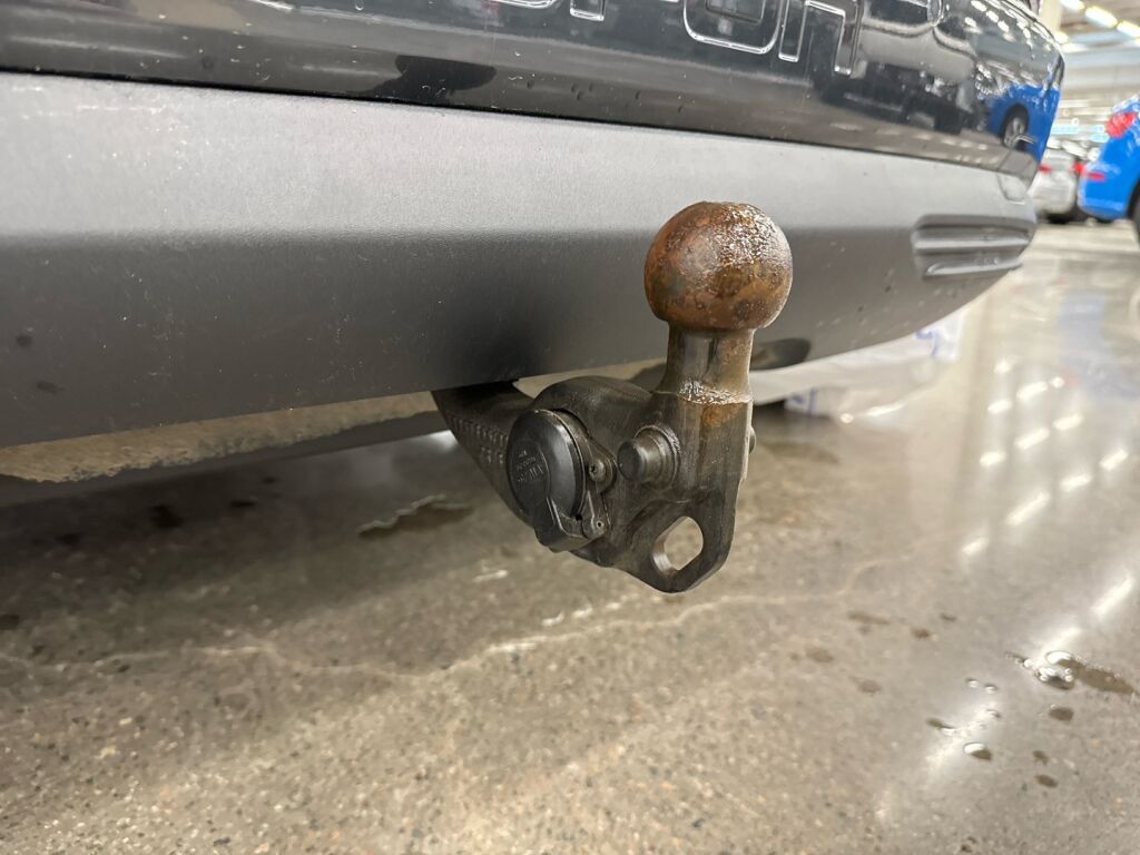 Audi Q4 e-tron 2022 Violetti