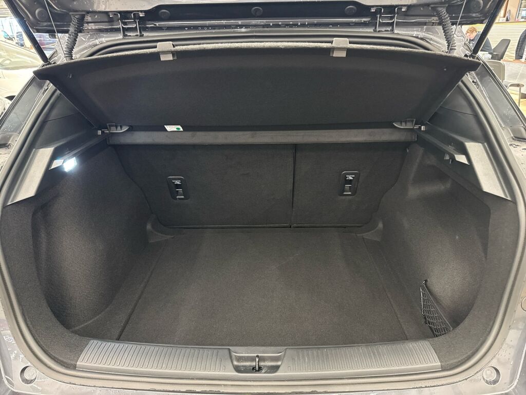 Mg MG4 2023 met.harmaa