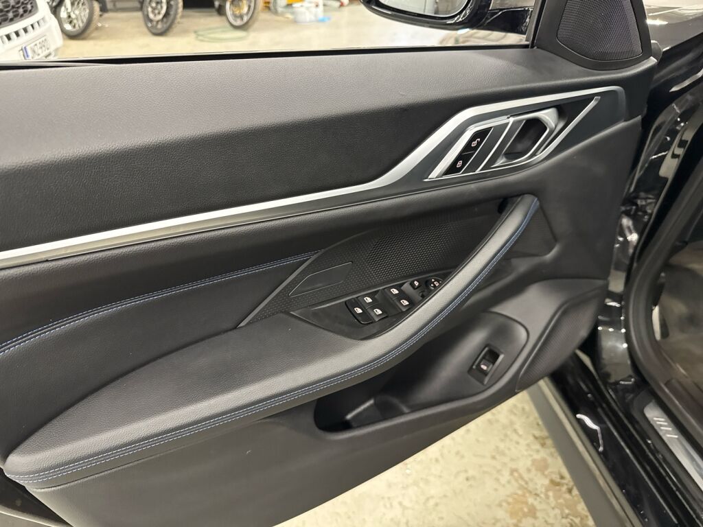 BMW I4 M50 2022 Musta