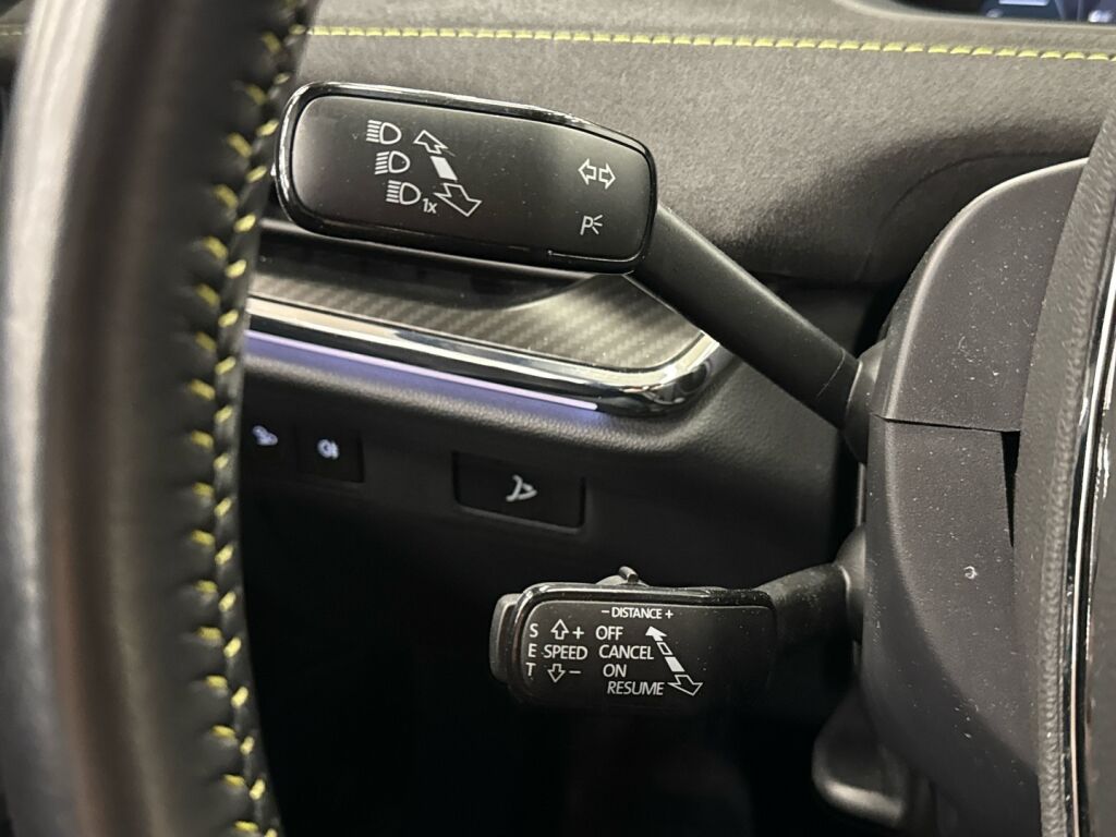 Skoda Enyaq 2023 Musta