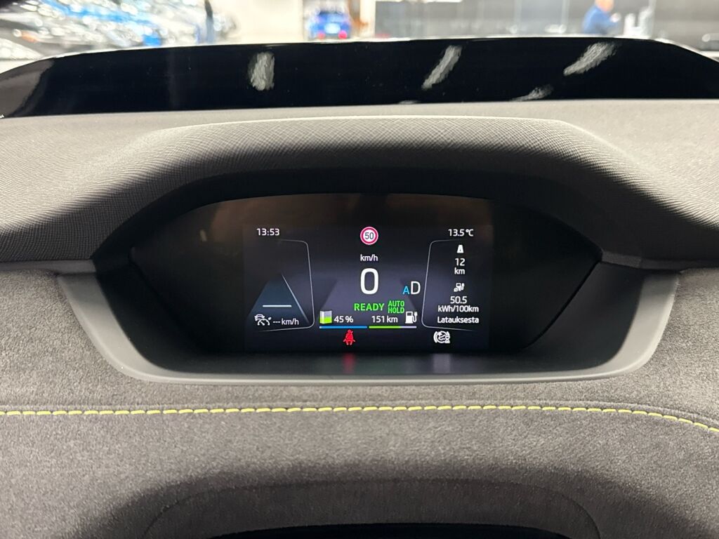 Skoda Enyaq 2023 Musta