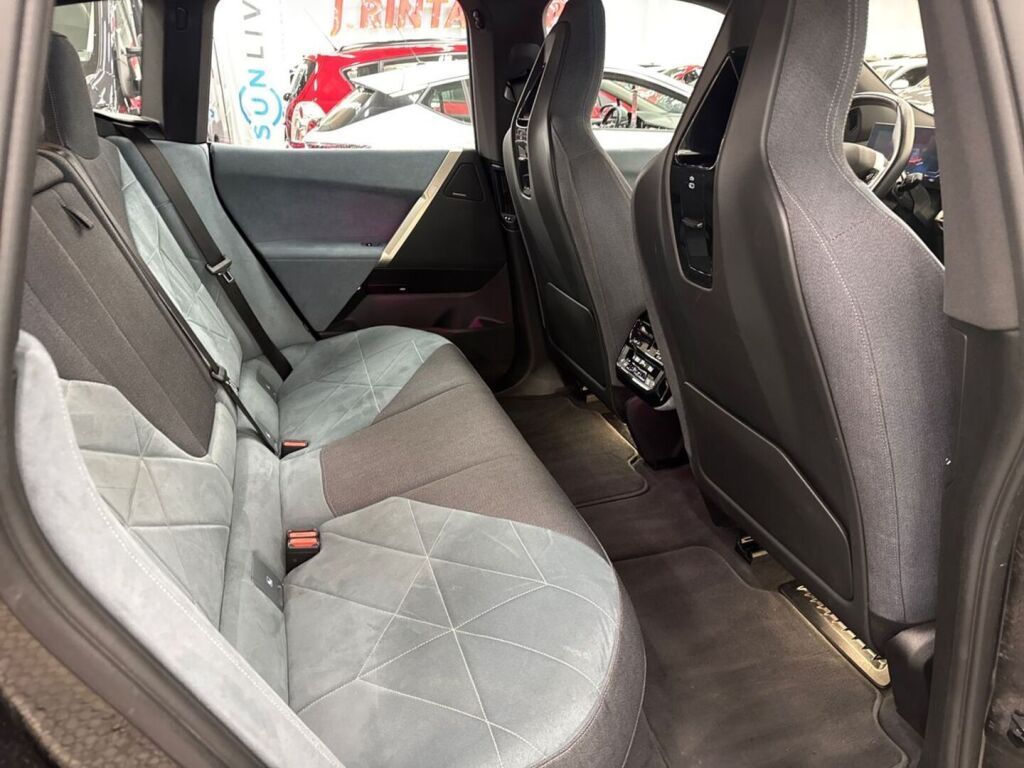 BMW iX 2023 