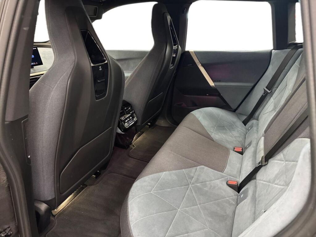 BMW iX 2023 