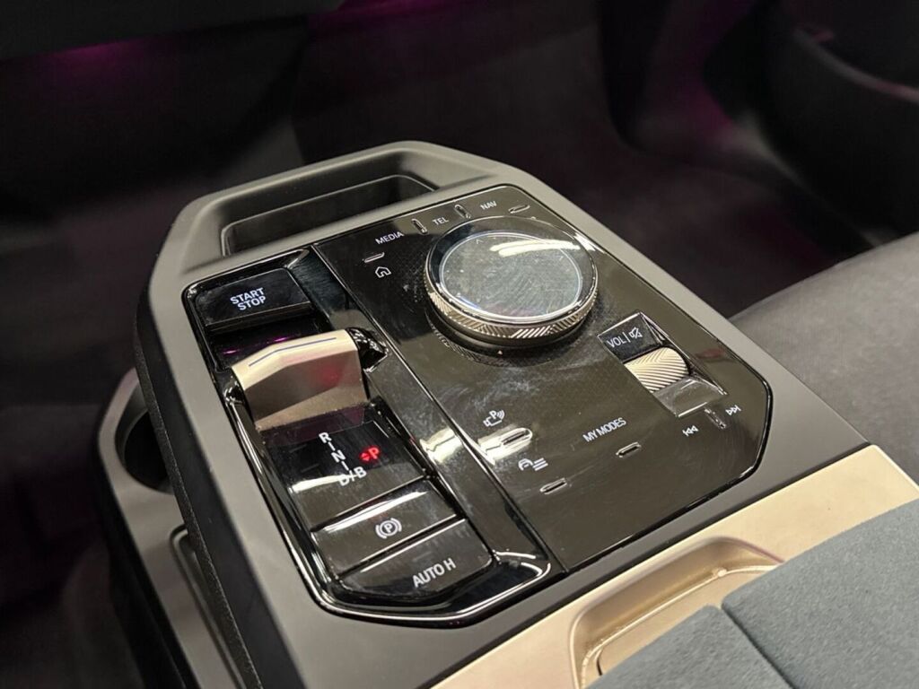 BMW iX 2023 