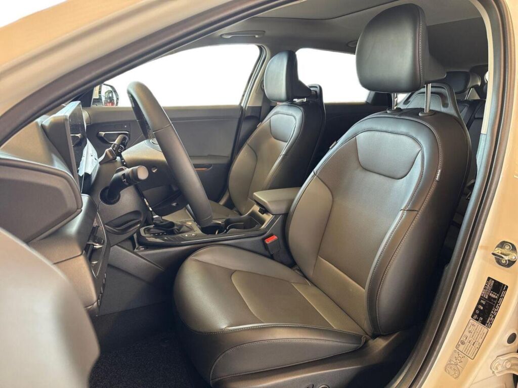 Kia K4 2026 Valkoinen