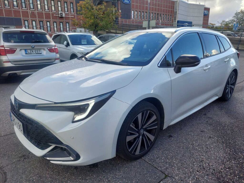 Toyota Corolla 2026 Valkoinen