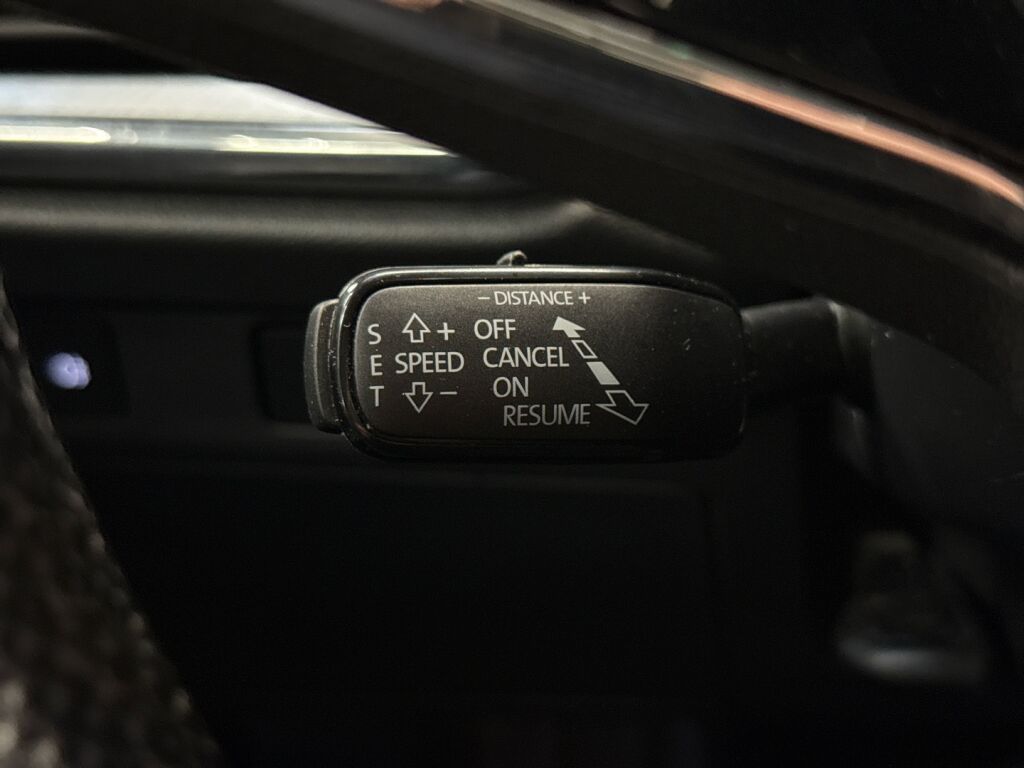 Skoda Enyaq 2022 Arctic Silver Metallic