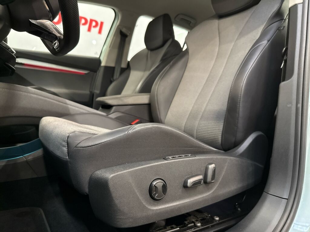 Skoda Enyaq 2022 Arctic Silver Metallic