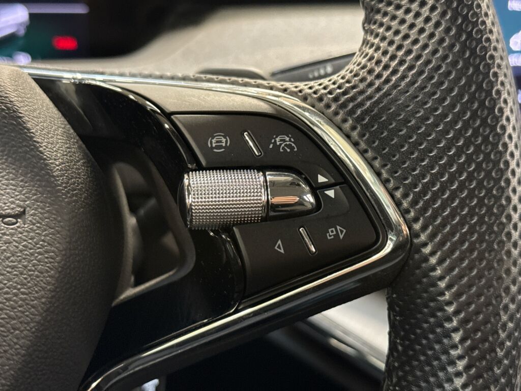 Skoda Enyaq 2022 Arctic Silver Metallic