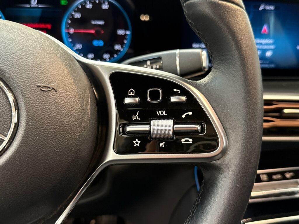 Mercedes-Benz EQC 2022 Polarvalkoinen