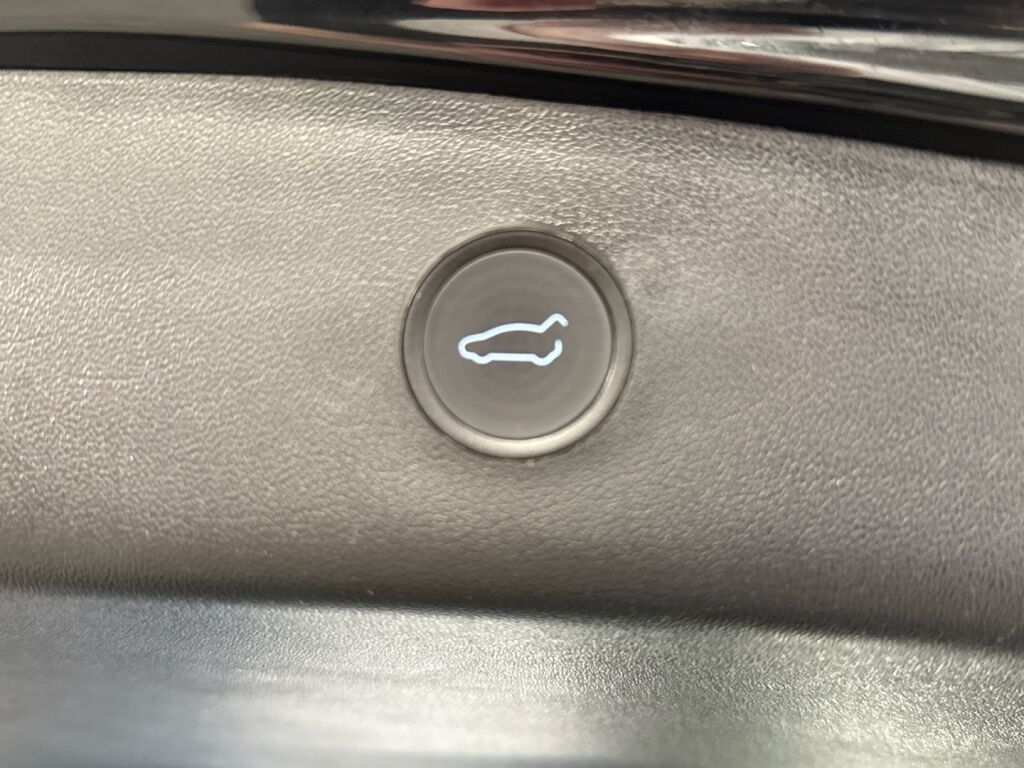 Tesla Model 3 2022 Musta