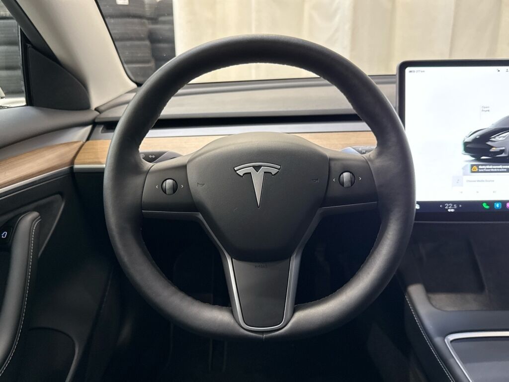 Tesla Model 3 2022 Musta