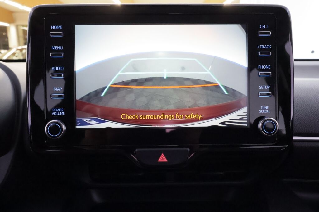 Toyota Yaris 2023 Punainen