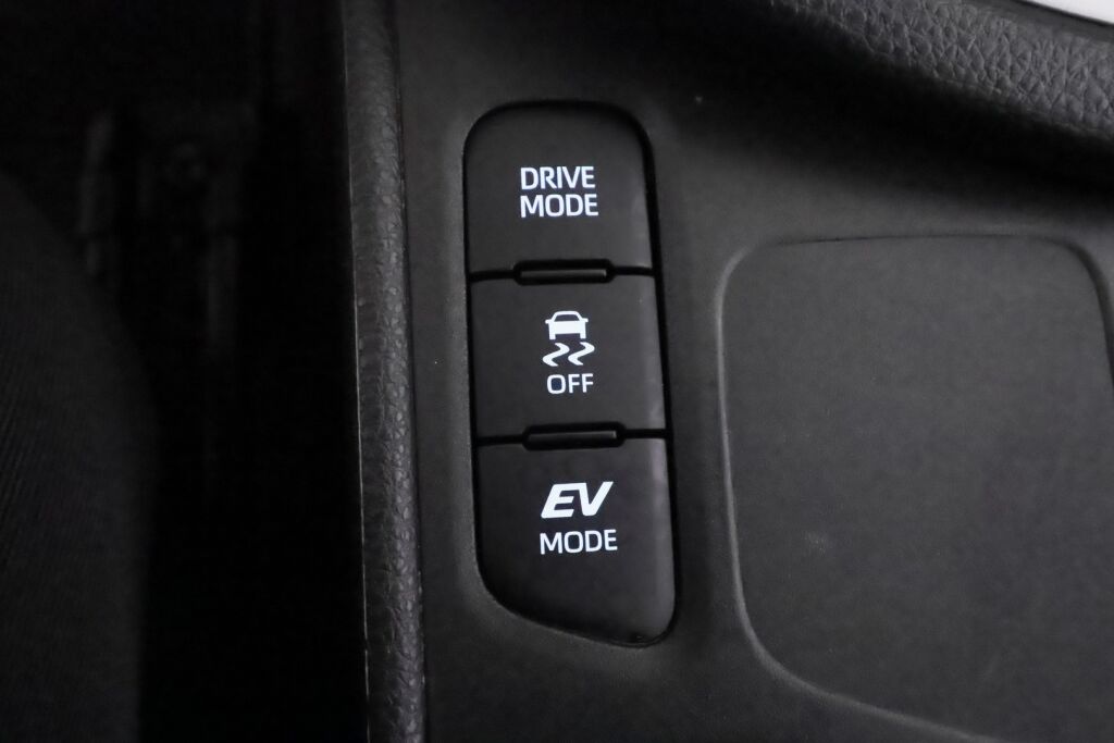 Toyota Yaris 2023 Punainen