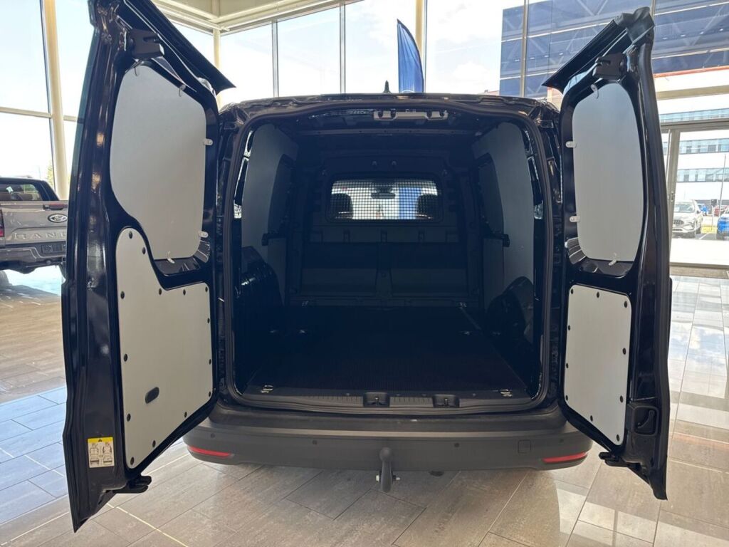 Ford Transit Connect 2026 Ink Black