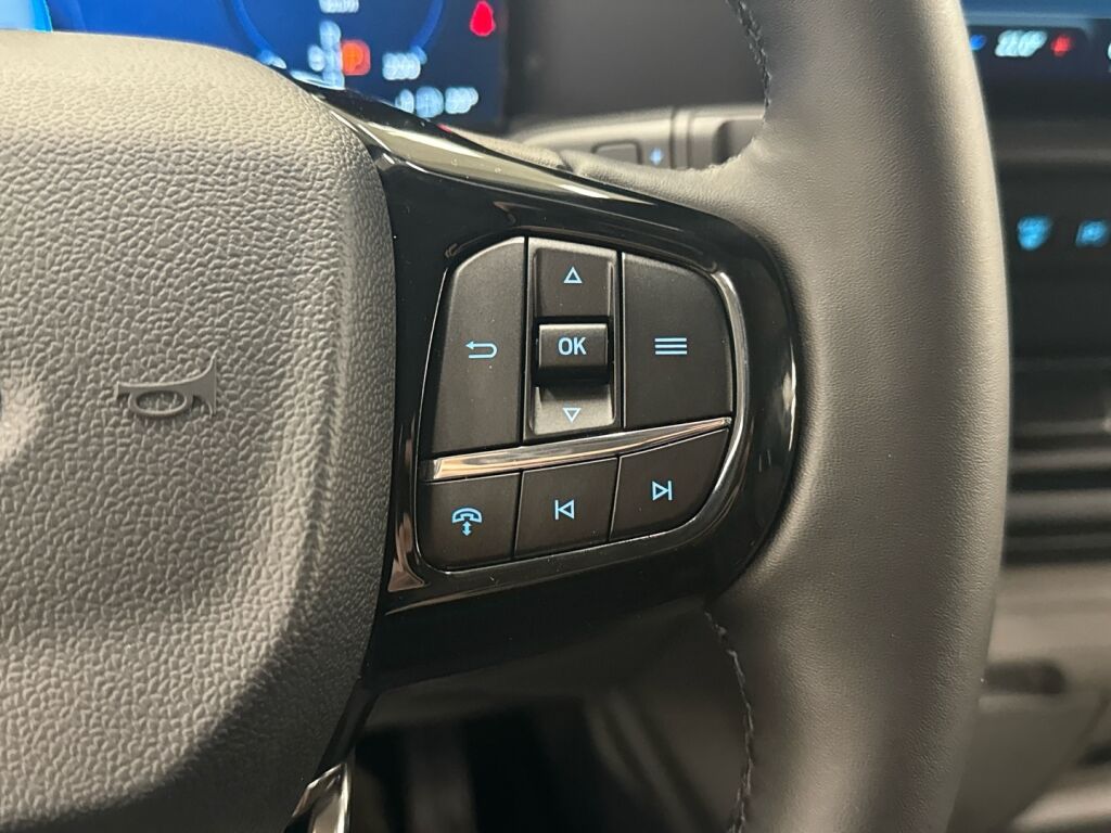 Ford Transit Custom 2026 Harmaa