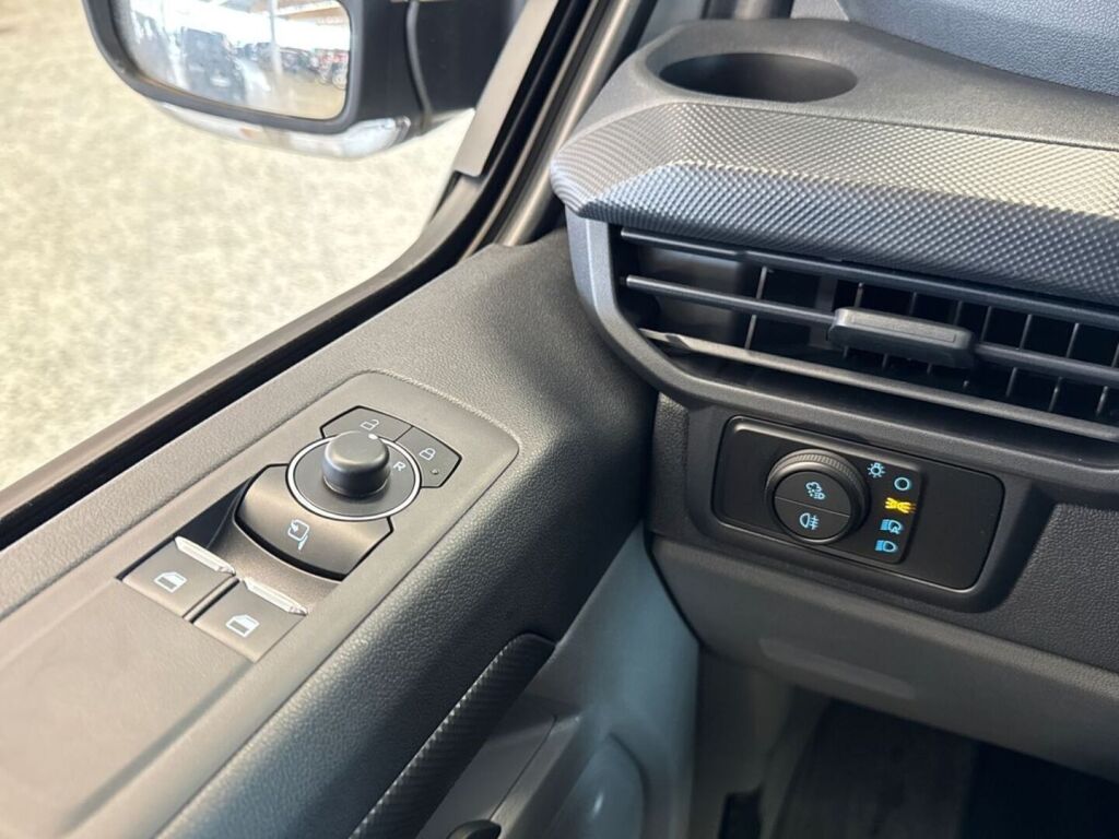 Ford Transit Custom 2026 Grey Matter